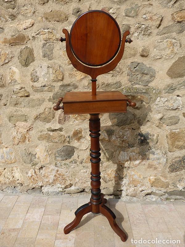Antig&uuml;edades: Mueble auxiliar con espejo - Foto 3