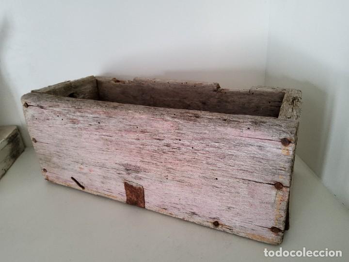 Antig&uuml;edades: ANTIGUA CAJA RUSTICA DE MADERA - Foto 5