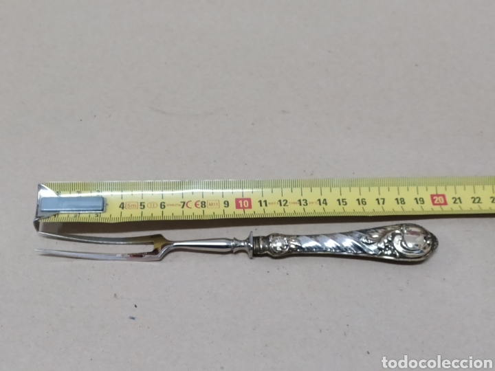 Antig&uuml;edades: Tenedor para trinchar - mango de plata 800 - 19cm - Foto 6