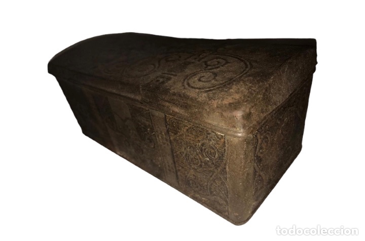 Antig&uuml;edades: Caja de hierro PP. S. XX - Foto 2