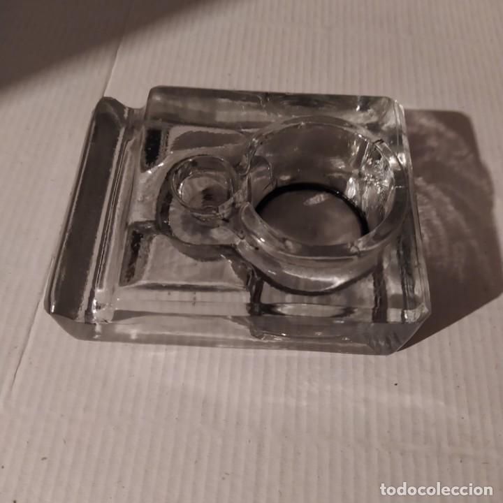 Antig&uuml;edades: Antiguo tintero de cristal - Foto 1