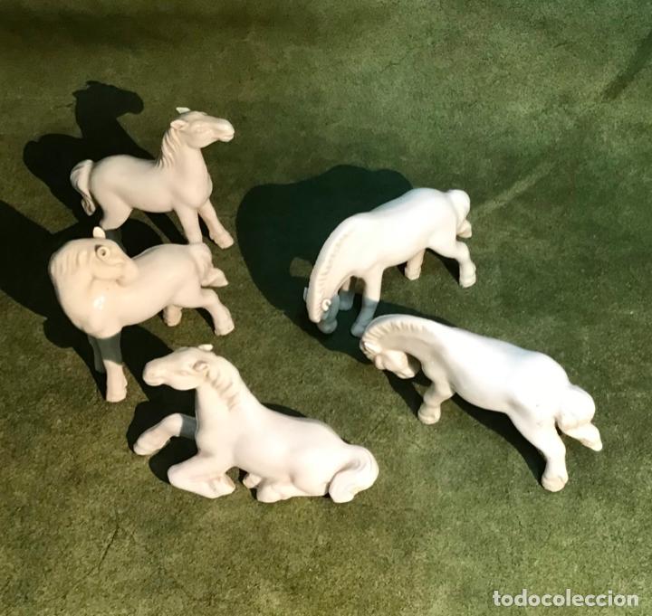 Antig&uuml;edades: CABALLOS DE PORCELANA - Foto 1