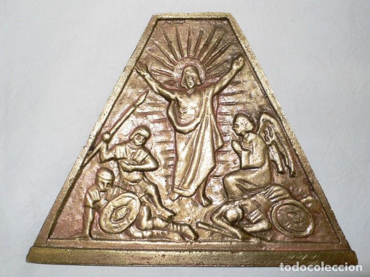 Antig&uuml;edades: PLACA DEVOCIONAL EN BRONCE - Foto 1