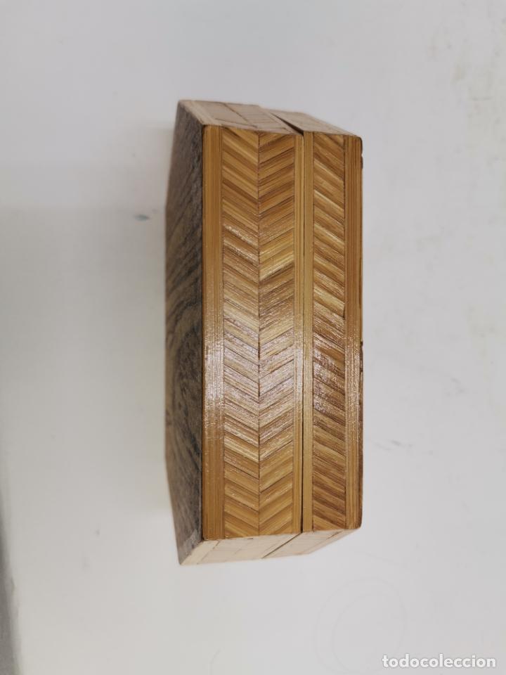 Antig&uuml;edades: CAJA DE MADERA. S.XX. - Foto 3