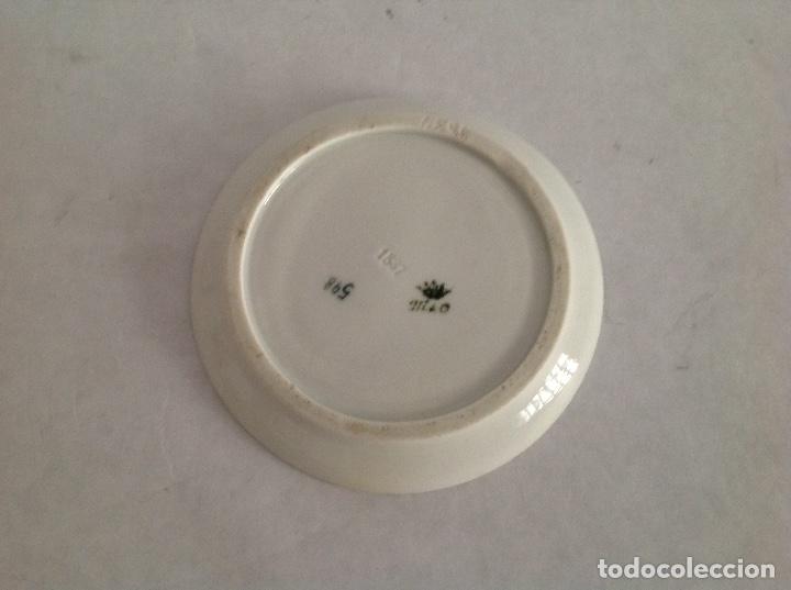 Antig&uuml;edades: Platillo circular de porcelana - Foto 3