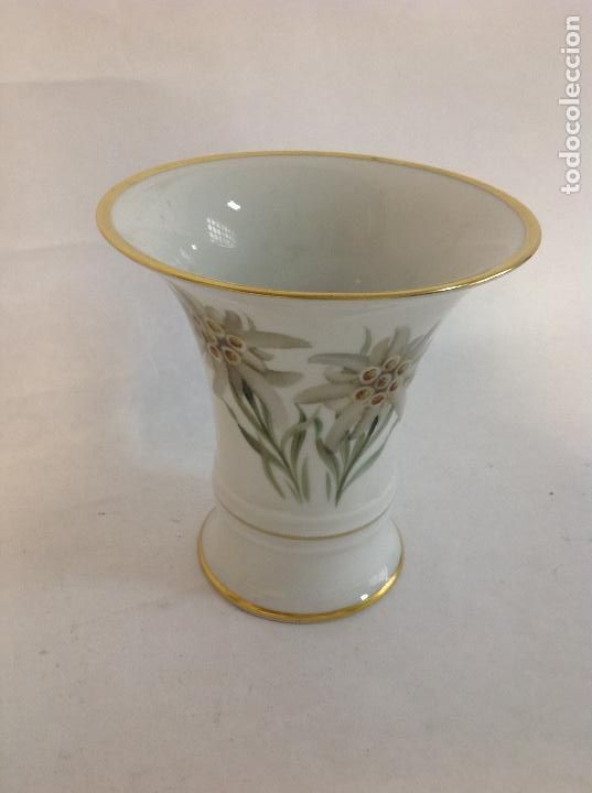 Antig&uuml;edades: Jarron campaniforme de Rosenthal - Foto 1