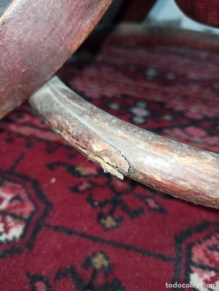 Antig&uuml;edades: Antiguo taburete de piano de madera de haya. - Foto 6