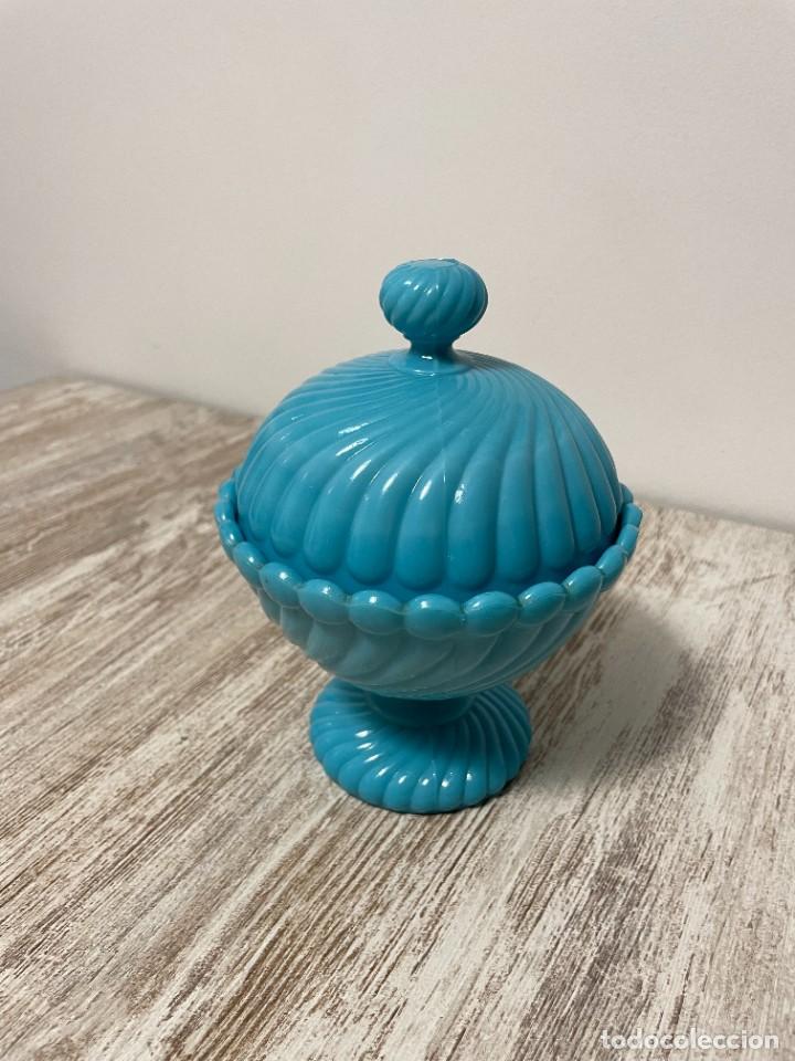 Antig&uuml;edades: BOMBONERA CARAMELERA OPALINA AZUL - Foto 2