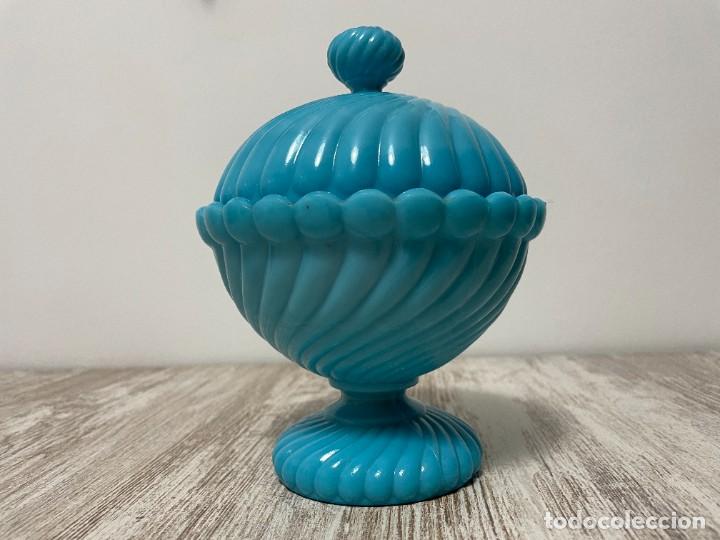 Antig&uuml;edades: BOMBONERA CARAMELERA OPALINA AZUL - Foto 4
