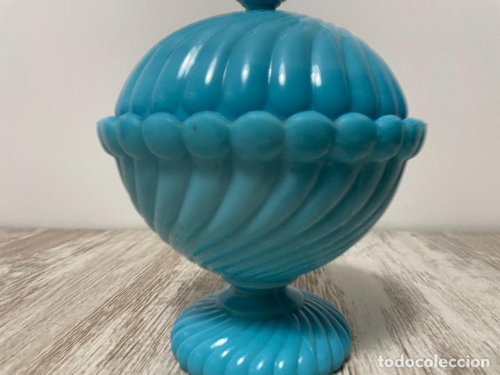 Antig&uuml;edades: BOMBONERA CARAMELERA OPALINA AZUL - Foto 5