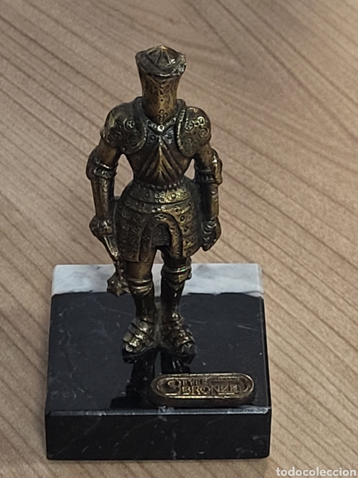 Antig&uuml;edades: GUERRERO BRONCE CON BASE DE M&Aacute;RMOL. STYLE BRONZE. 11 CM