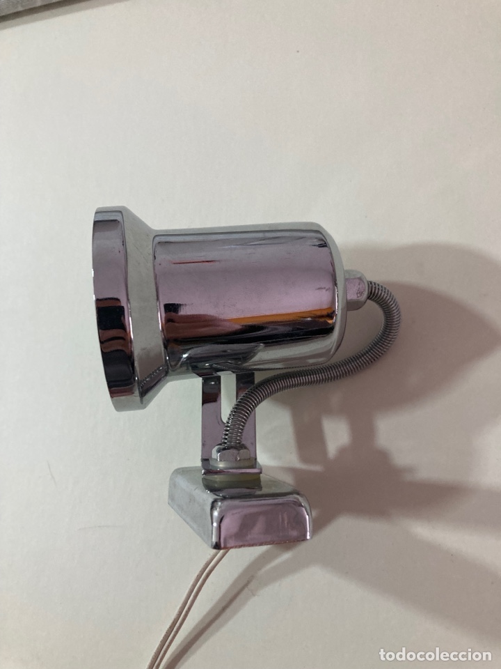 Antig&uuml;edades: 4 apliques sin bombilla - Foto 1