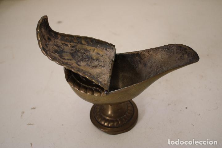 Antig&uuml;edades: antigua naveta de bronce - Foto 4