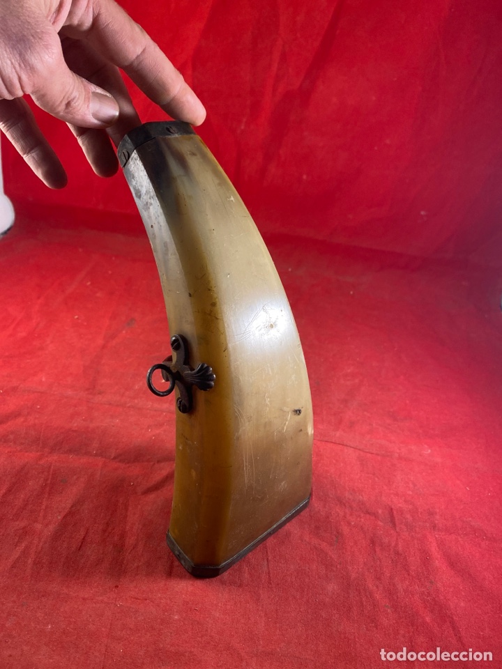 Antig&uuml;edades: CARGADOR DE P&Oacute;LVORA - Foto 1