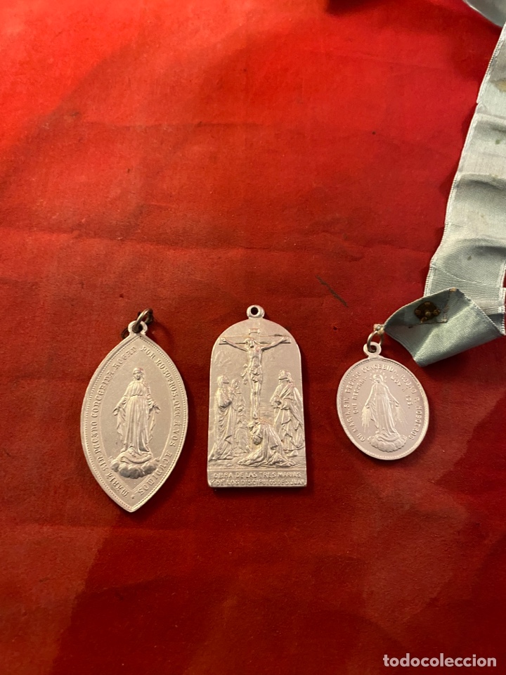 Antig&uuml;edades: Lote de 3 medallas - Foto 1