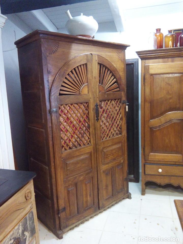 Antig&uuml;edades: ANTIGUO ARMARIO VASCO. ROBLE - Foto 1