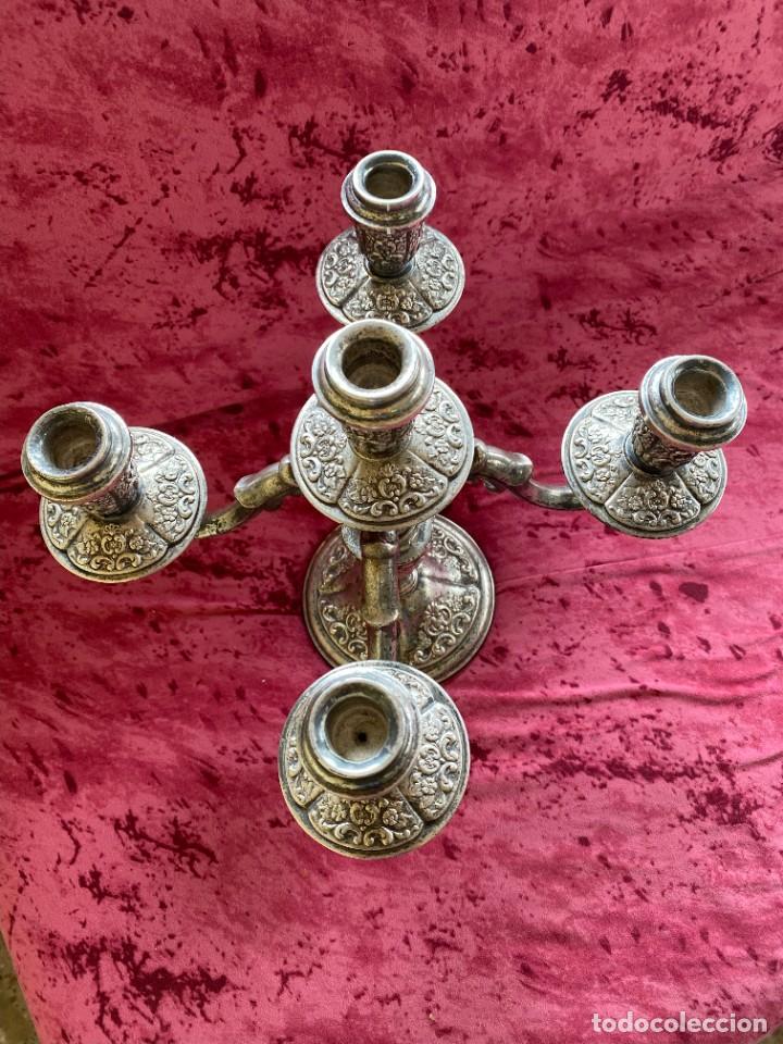 Antig&uuml;edades: CANDELABRO METAL LABRADO DE 4 BRAZOS - Foto 7