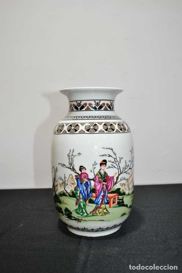 Antig&uuml;edades: JARR&Oacute;N CHINO DE PORCELANA - Foto 1