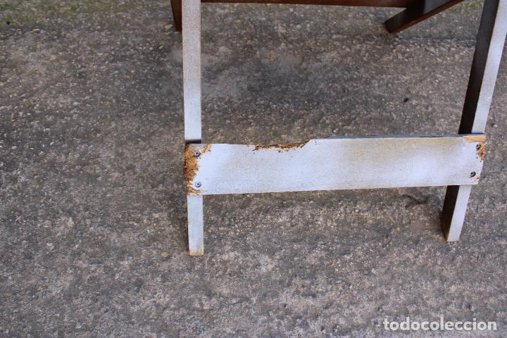 Antig&uuml;edades: mesa de madera plegable - Foto 3