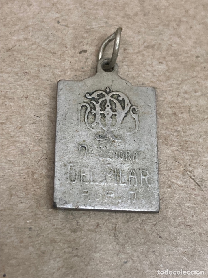 Antig&uuml;edades: Medalla religiosa met&aacute;lica - Foto 2