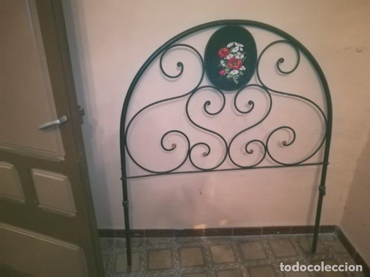 Antig&uuml;edades: CABECERO DE CAMA - Foto 3