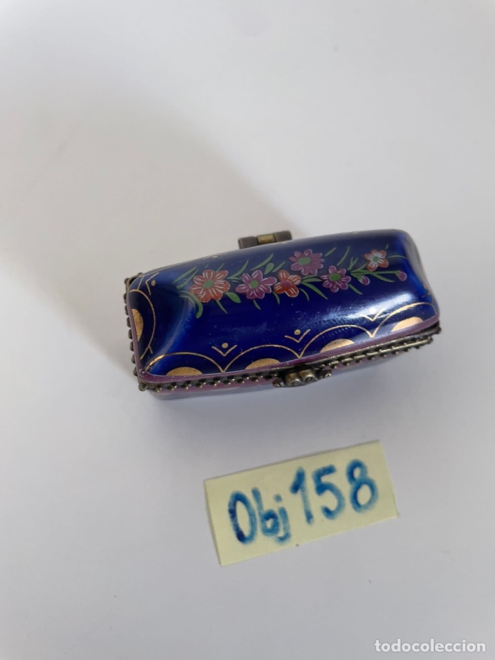 Antig&uuml;edades: Pastillero de porcelana - Foto 4