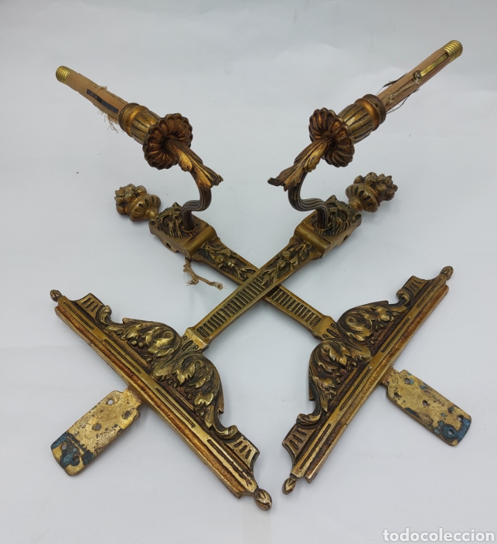 Antig&uuml;edades: PAREJA DE ANTIGUOS APLIQUES DE BRONCE. - Foto 1