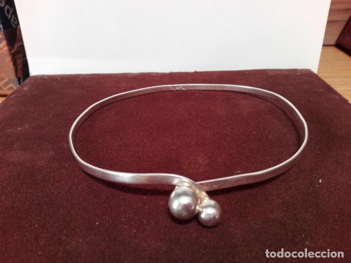 Antig&uuml;edades: Gargantilla de plata de con dos bolas en ganchillo. contrastada. - Foto 1