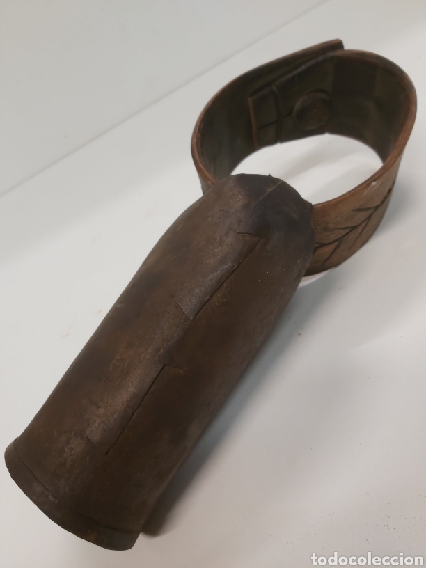 Antig&uuml;edades: Cencerro collar madera arte pastoril - Foto 2