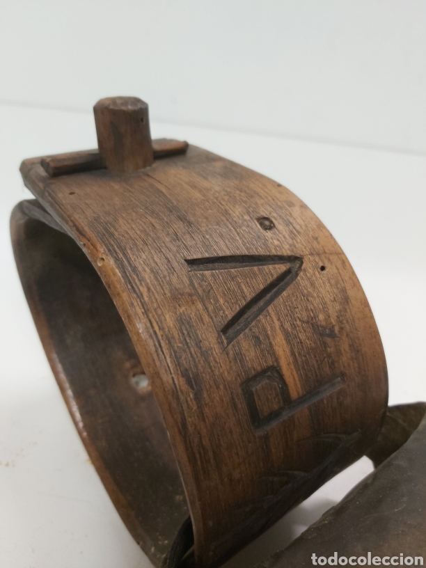 Antig&uuml;edades: Cencerro collar madera arte pastoril - Foto 6