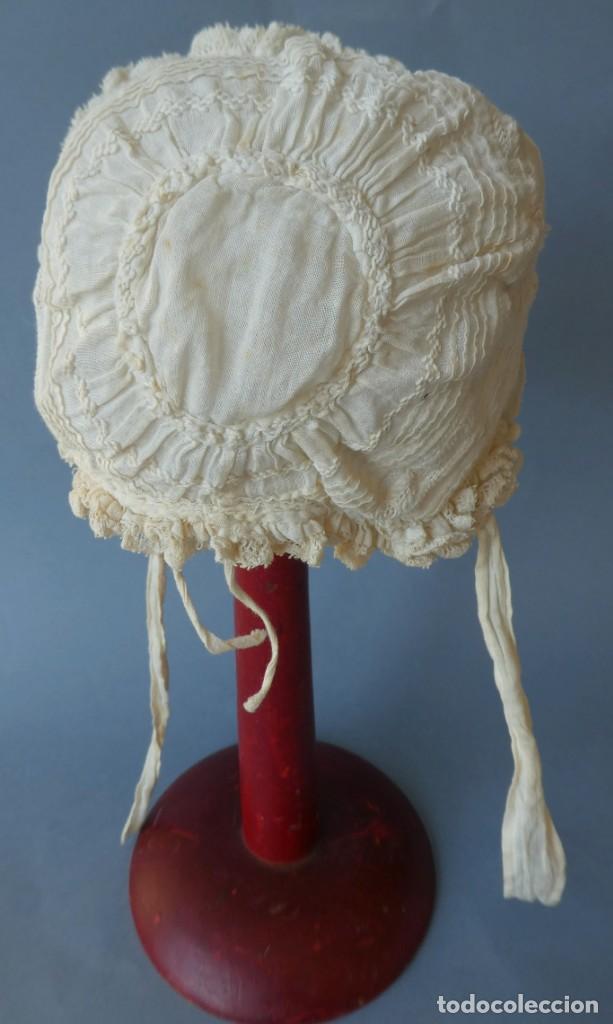 Antig&uuml;edades: ANTIGUO GORRO PARA BEBE O MU&Ntilde;ECA S.XIX - Foto 3