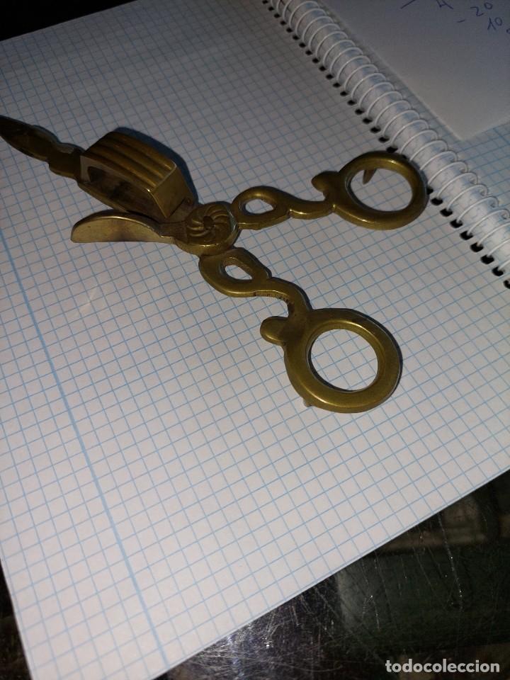 Antig&uuml;edades: Despabiladeras de bronce antiguas - Foto 2