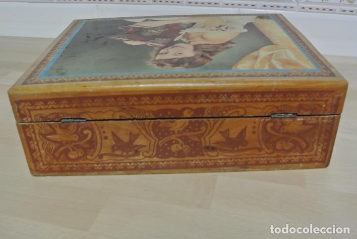 Antig&uuml;edades: ANTIGUA CAJA TOCADOR EN MADERA - Foto 4