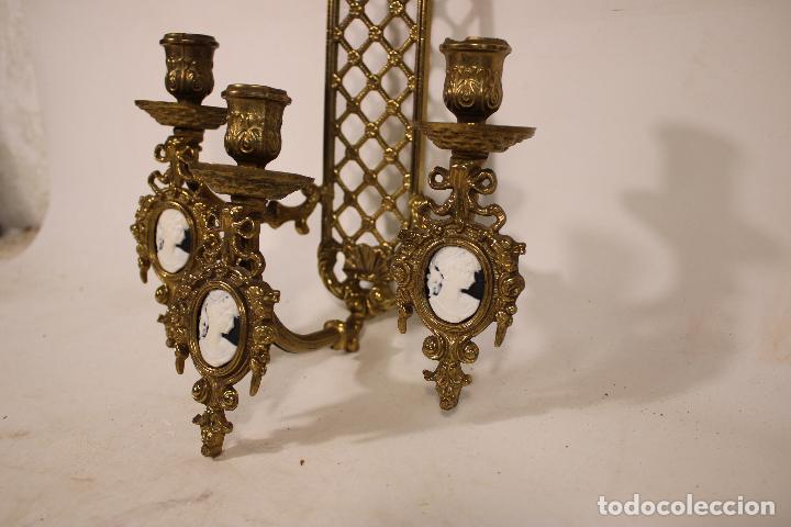 Antig&uuml;edades: aplique de bronce camafeo - Foto 5
