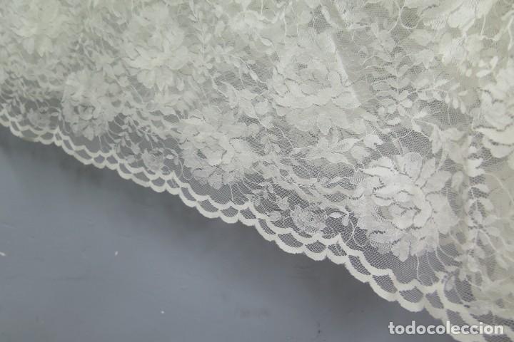Antig&uuml;edades: TELA PARA MANTILLA. 856CM - Foto 4