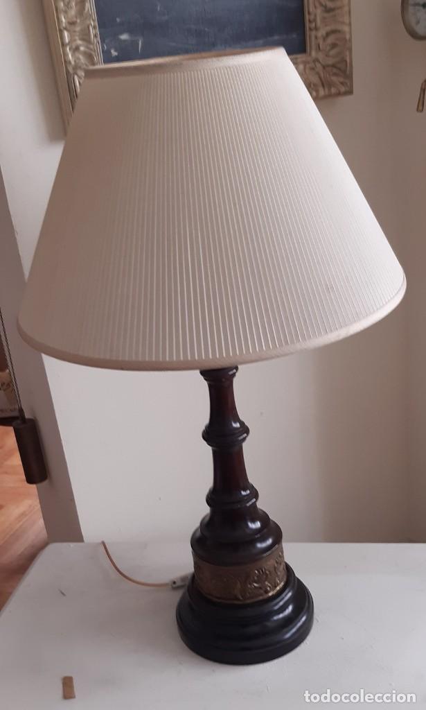 Antig&uuml;edades: L&aacute;mpara de mesa. - Foto 2
