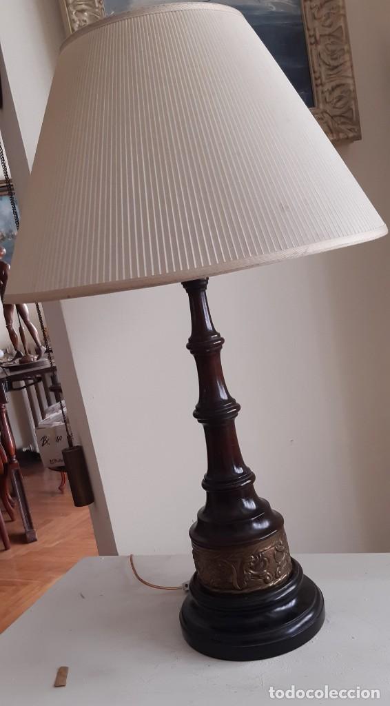 Antig&uuml;edades: L&aacute;mpara de mesa. - Foto 3