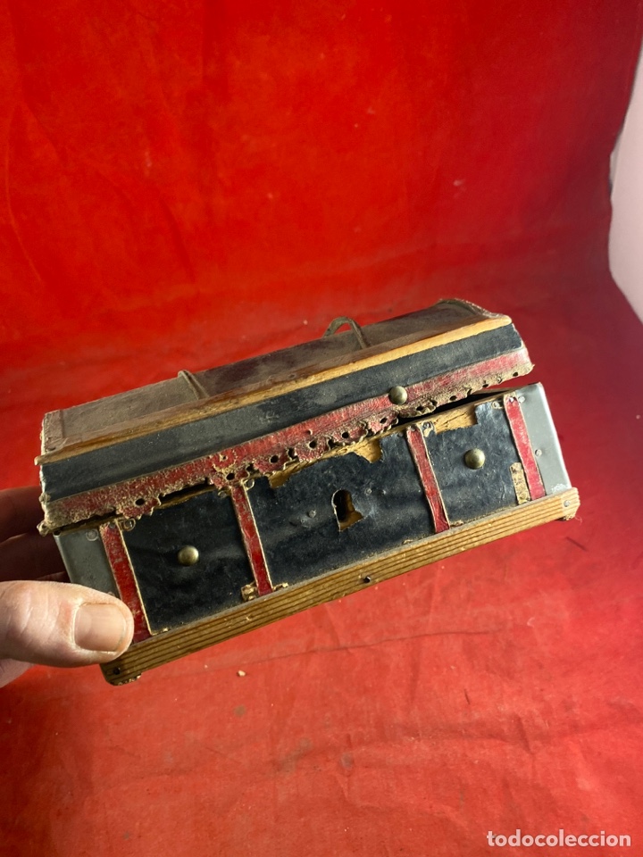 Antig&uuml;edades: Antigua cajita de madera - Foto 2