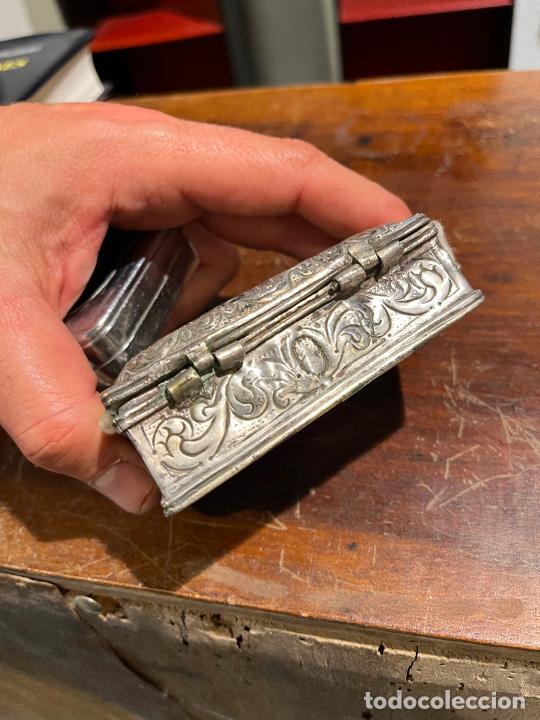 Antigüedades: Caja de plata orfebrería religiosa de alta época para santos óleos - Foto 19 - 338580153