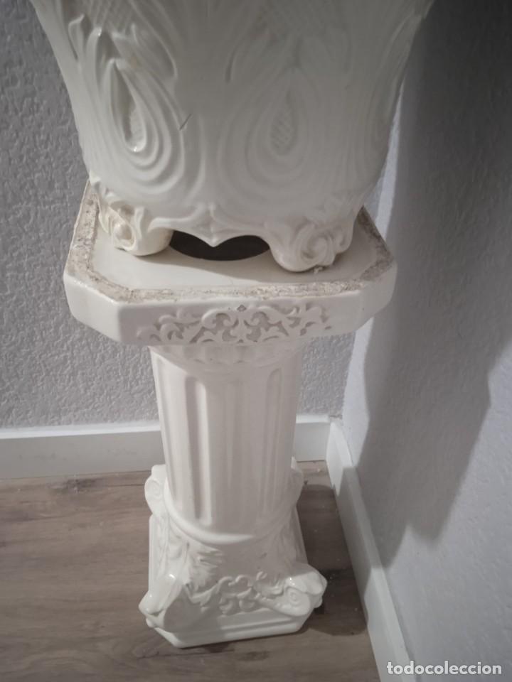 Antig&uuml;edades: Pedestal y jarr&oacute;n de Manises - Foto 7