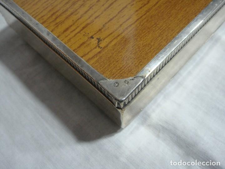 Antig&uuml;edades: Caja tabaquera rectangular &bull; Plata de ley contrastada &bull; Interior de madera &bull; ca. 1950 - Foto 8