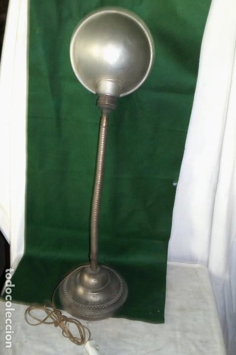 Antig&uuml;edades: antiguo flexo de aluminio, entero - Foto 4