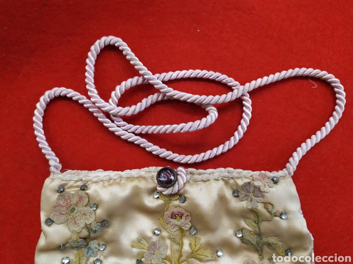 Antig&uuml;edades: Antiguo bolso de seda bordado. - Foto 5