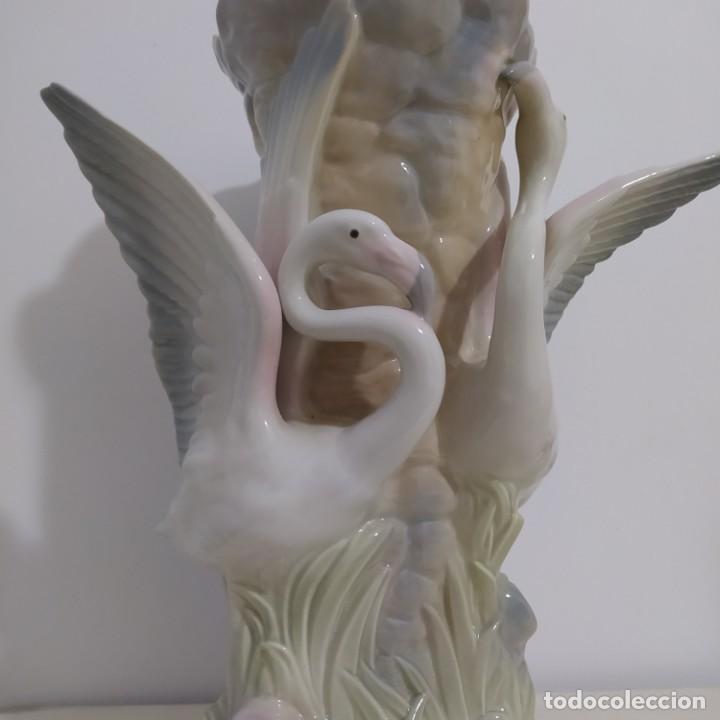 Antig&uuml;edades: Excelente jarr&oacute;n de porcelana - Foto 1