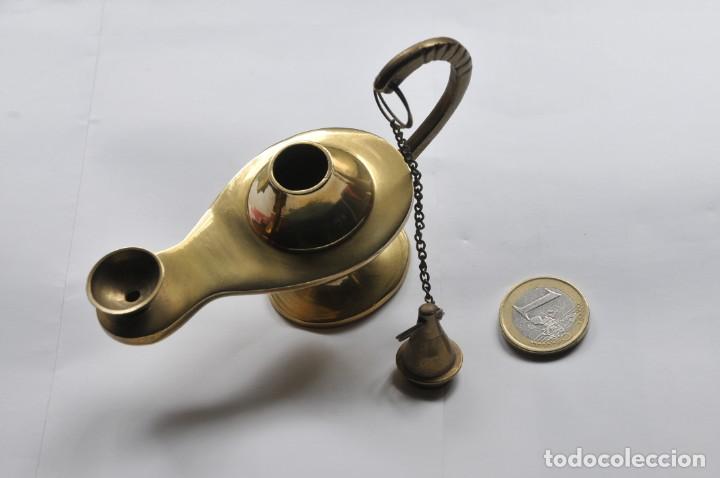 Antig&uuml;edades: PEQUE&Ntilde;A LAMPARA DE ACEITE DE BRONCE - Foto 4
