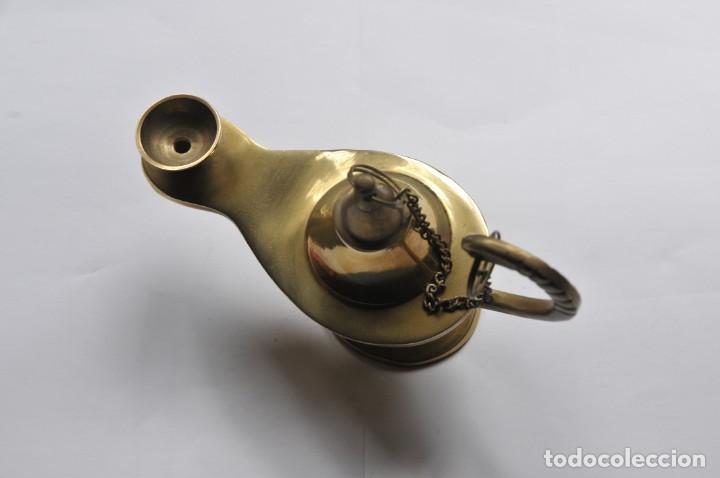 Antig&uuml;edades: PEQUE&Ntilde;A LAMPARA DE ACEITE DE BRONCE - Foto 2