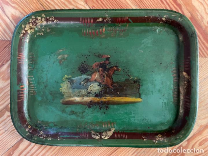 Antig&uuml;edades: Bandeja pintada XIX - Foto 1