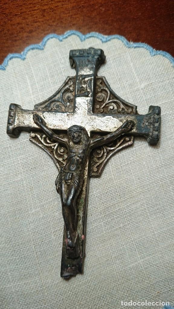 Antig&uuml;edades: ANTIGUA CRUZ DE METAL - Foto 3