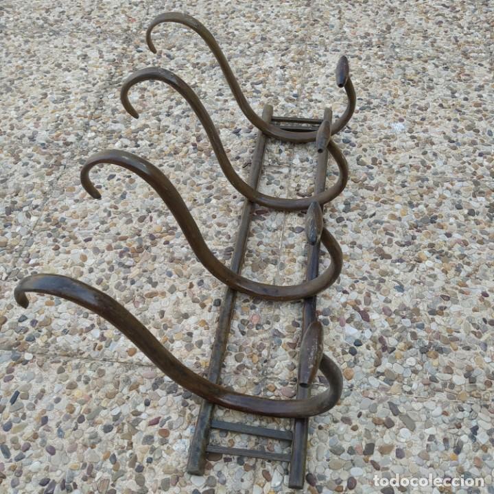 Antig&uuml;edades: Perchero antiguo - Foto 2