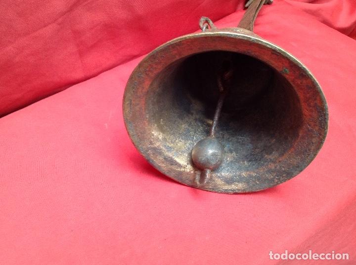Antig&uuml;edades: Campana de bronce antigua , - Foto 10